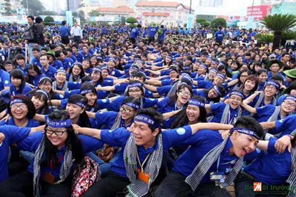 Chiến[-]dịch[-]Mùa[-]hè[-]Xanh[-]lần[-]thứ[-]22[-]tại[-]TP[-]HCM[-]diễn[-]ra[-]từ[-]ngày[-]19/7[-]đến[-]16/8[-]